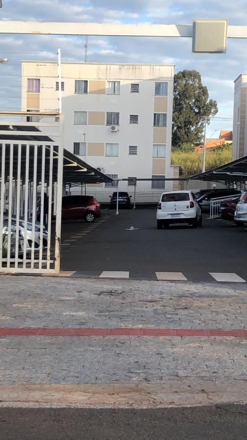Apartamento Em Londrina Privado Com 2 Quartos De Casal Com Utensilios Garagem E Wifi Apartment Luaran gambar
