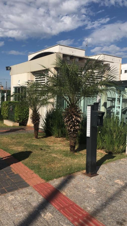 Apartamento Em Londrina Privado Com 2 Quartos De Casal Com Utensilios Garagem E Wifi Apartment Luaran gambar